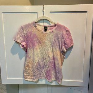 tie-dye tshirt